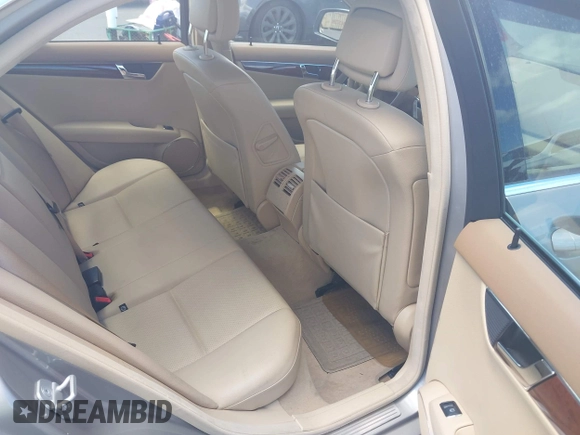 2008 Mercedes-Benz C 300 Sport с VIN WDDGF54X58F133255, выставлен на аукционе IAAI как лот 42543589 с пробегом 47 072 миль миль и . История ставок и продаж доступна на DreamBid. Изображение 8.