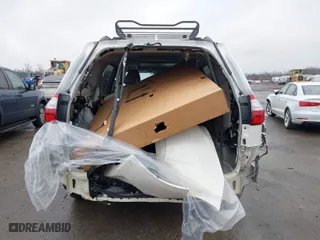 2019 Toyota Sienna XLE with VIN 5TDDZ3DC8KS215123, listed as a IAAI auction lot 41463639 with 138,815 mi miles. Bid and sale history available at carsss.com. Image 15.