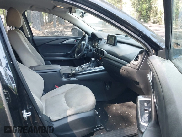 2016 Mazda CX-9 Sport with VIN JM3TCABY8G0112981, listed as a IAAI auction lot 42093389 with 106,384 mi miles. Bid and sale history available at carsss.com. Image 5.