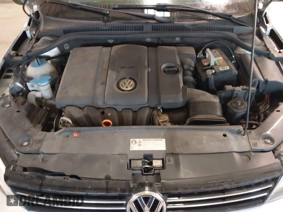 2012 Volkswagen Jetta Sedan SEL w/Sunroof with VIN 3VWLX7AJ4CM344390, listed as a IAAI auction lot 41439880 with 220,093 mi miles. Bid and sale history available at carsss.com. Image 10.