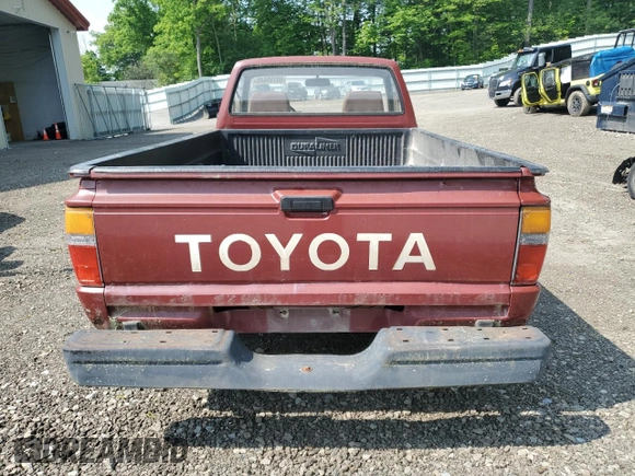 1986 Toyota Pickup с VIN JT4RN55R2G0227195, выставлен на аукционе Copart как лот 60195645 с пробегом 88 825 миль миль и Чистый • Clean title. История ставок и продаж доступна на DreamBid. Изображение 6.