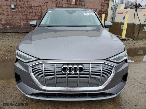 2020 Audi e-tron Sportback Premium Plus with VIN WA12ABGE6LB031730, listed as a Copart auction lot 69742373 with 1,387 mi miles. Bid and sale history available at carsss.com. Image 5.