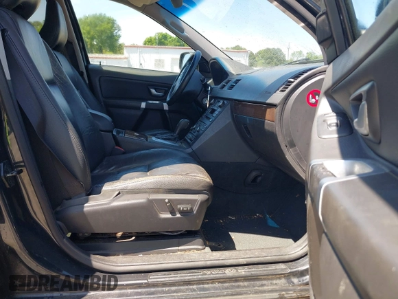 2012 Volvo XC90 Premier Plus with VIN YV4952CY9C1609962, listed as a IAAI auction lot 42054930 with 208,227 mi miles. Bid and sale history available at carsss.com. Image 5.