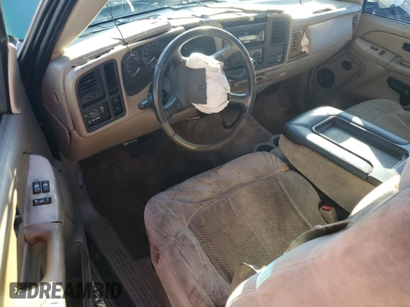 2001 Chevrolet Silverado 1500 LS with VIN 1GCEC19V01E169893, listed as a Copart auction lot 48826955 with 147,722 mi miles and Salvage Title. Bid and sale history available at DreamBid. Image 8.