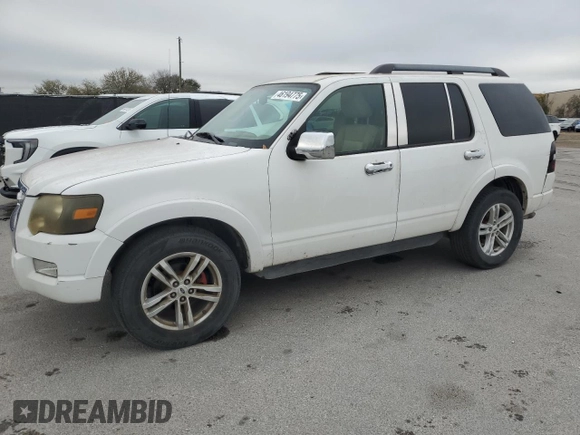 2009 Ford Explorer XLT with VIN 1FMEU738X9UA23551, listed as a Copart auction lot 46194775 with 209,019 mi miles and Clean Title. Bid and sale history available at carsss.com. Image 1.