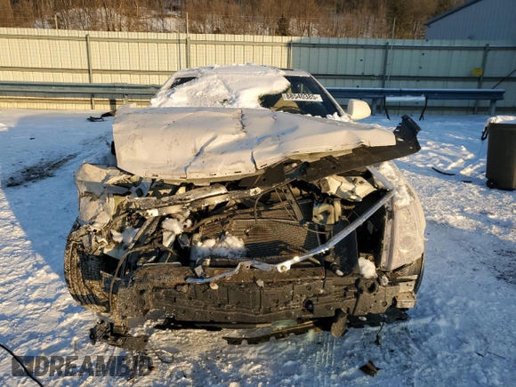 2011 Cadillac CTS Premium with VIN 1G6DS1ED6B0143442, listed as a Copart auction lot 88540385 with 49,540 mi miles and Salvage title. Bid and sale history available at DreamBid. Image 5.