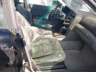 2001 Subaru Legacy Outback Limited с VIN 4S3BH686917669423, выставлен на аукционе IAAI как лот 42519200 с пробегом 889 430 миль миль и . История ставок и продаж доступна на DreamBid. Изображение 5.