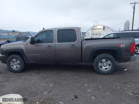 2008 Chevrolet Silverado 1500 LTZ with VIN 2GCEK13M181190265, listed as a IAAI auction lot 40928406 with 206,270 mi miles. Bid and sale history available at carsss.com. Image 14.