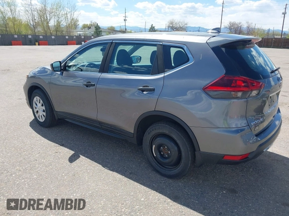 2019 Nissan Rogue SL with VIN 5N1AT2MV5KC830564, listed as a IAAI auction lot 42024737 with 121,523 mi miles and . Bid and sale history available at carsss.com. Image 3.