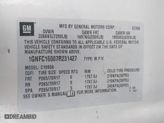 2007 Chevrolet Suburban LT with VIN 1GNFC16007R231427, listed as a IAAI auction lot 40995668 with 168,691 mi miles. Bid and sale history available at carsss.com. Image 9.