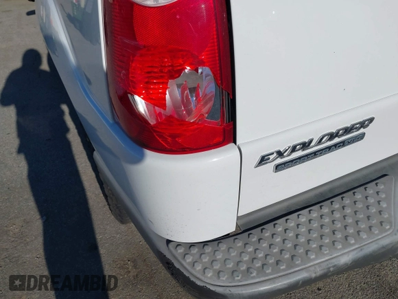 2004 Ford Explorer Sport Trac XLS with VIN 1FMZU67K24UB86026, listed as a IAAI auction lot 41813286 with 134,377 mi miles and . Bid and sale history available at DreamBid. Image 6.
