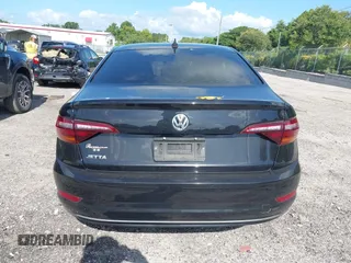 2019 Volkswagen Jetta SEL with VIN 3VWEB7BU7KM193642, listed as a IAAI auction lot 42718572 with 124,633 mi miles and . Bid and sale history available at DreamBid. Image 16.