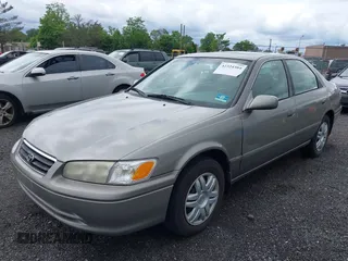 2001 Toyota Camry CE z VIN 4T1BG22K01U028448, wystawiony jako IAAI lot #42324384 z przebiegiem 190 325 mil mil oraz . Historia ofert i sprzedaży dostępna na DreamBid. Obrazek 2.