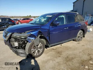 2017 Nissan Pathfinder S with VIN 5N1DR2MM3HC668607, listed as a Copart auction lot 86807884 with 167,421 mi miles and Salvage Title. Bid and sale history available at carsss.com. Image 1.