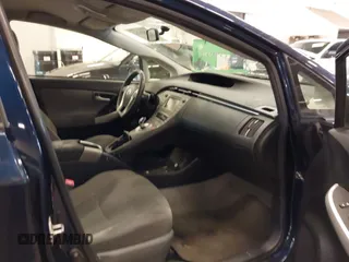 2013 Toyota Prius One with VIN JTDKN3DU8D1730070, listed as a IAAI auction lot 41831762 with 186,192 mi miles. Bid and sale history available at carsss.com. Image 5.