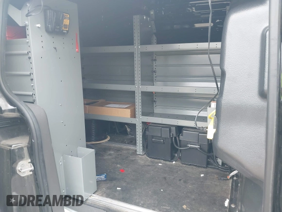 2020 Ford Transit Connect XLT с VIN NM0LS7F20L1480464, выставлен на аукционе IAAI как лот 40246796 с пробегом 105 520 миль миль и . История ставок и продаж доступна на DreamBid. Изображение 8.
