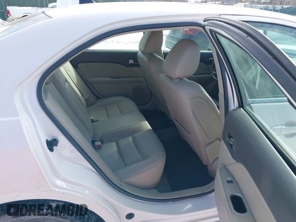 2010 Ford Fusion SEL with VIN 3FAHP0CG5AR376143, listed as a IAAI auction lot 41385840 with 153,854 mi miles. Bid and sale history available at carsss.com. Image 8.
