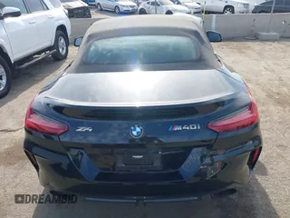 2022 BMW Z4 sDriveM40i with VIN WBAHF9C08NWX88691, listed as a IAAI auction lot 40983519 with 11,108 mi miles. Bid and sale history available at carsss.com. Image 16.