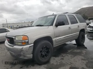 2005 GMC Yukon SLE z VIN 1GKEC13VX5R275313, wystawiony jako Copart lot #55139225 z przebiegiem 252 947 mil mil oraz Szkoda całkowita • Salvage title. Historia ofert i sprzedaży dostępna na DreamBid. Obrazek 1.