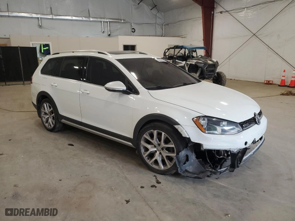 2017 Volkswagen Golf Alltrack S with VIN 3VWH17AUXHM544828, listed as a Copart auction lot 69808904 with 58,278 mi miles and Salvage Title. Bid and sale history available at carsss.com. Image 4.