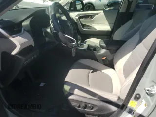 2021 Toyota RAV4 XLE Premium with VIN JTMA1RFV4MD070219, listed as a Copart auction lot 69473604 with 39,914 mi miles and Salvage title. Bid and sale history available at DreamBid. Image 7.