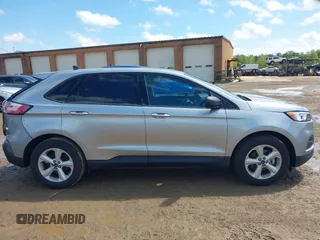 2020 Ford Edge SE z VIN 2FMPK3G90LBA58977, wystawiony jako IAAI lot #42007572 z przebiegiem 36 564 mil mil oraz . Historia ofert i sprzedaży dostępna na DreamBid. Obrazek 13.