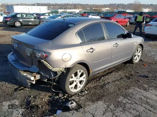 2008 Mazda 3 i Touring Value with VIN JM1BK32G181149702, listed as a IAAI auction lot 41800136 with 205,677 mi miles. Bid and sale history available at carsss.com. Image 4.