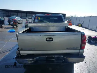 2003 Chevrolet Silverado 1500 LT with VIN 2GCEK19T431351084, listed as a IAAI auction lot 41995382 with 235,033 mi miles and . Bid and sale history available at DreamBid. Image 16.