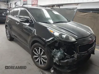 2018 Kia Sportage EX with VIN KNDPN3AC5J7353577, listed as a IAAI auction lot 42058456 with 156,783 mi miles and . Bid and sale history available at carsss.com. Image 1.