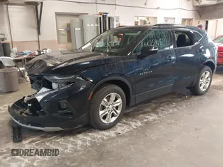 2020 Chevrolet Blazer LT z VIN 3GNKBHRS6LS705072, wystawiony jako IAAI lot #40759187 z przebiegiem 135 999 mil mil oraz . Historia ofert i sprzedaży dostępna na DreamBid. Obrazek 14.