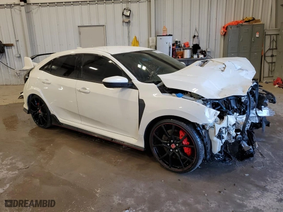 2019 Honda Civic Type R Touring with VIN SHHFK8G74KU201246, listed as a Copart auction lot 82311324 with 38,132 mi miles and Salvage Title. Bid and sale history available at carsss.com. Image 4.