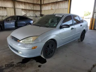 2000 Ford Focus SE with VIN 1FAFP3435YW430214, listed as a Copart auction lot 55068375 with 219,475 mi miles and Salvage Title. Bid and sale history available at carsss.com. Image 1.