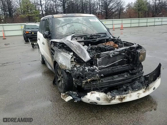 2008 Land Rover Range Rover Sport HSE with VIN SALSK25448A168586, listed as a Copart auction lot 51300545 with 0 mi miles and Salvage Title. Bid and sale history available at carsss.com. Image 11.