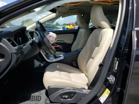 2017 Volvo S60 Inscription с VIN LYV402HK9HB147967, выставлен на аукционе Copart как лот 54924455 с пробегом 87 943 миль миль и Списание • Salvage title. История ставок и продаж доступна на DreamBid. Изображение 7.