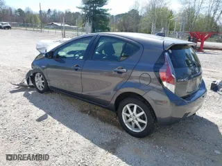 2015 Toyota Prius c One with VIN JTDKDTB31F1096438, listed as a IAAI auction lot 41859685 with 208,302 mi miles. Bid and sale history available at carsss.com. Image 3.