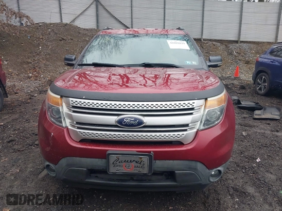2013 Ford Explorer XLT with VIN 1FM5K8D85DGA47144, listed as a IAAI auction lot 42009829 with 215,192 mi miles and . Bid and sale history available at carsss.com. Image 12.