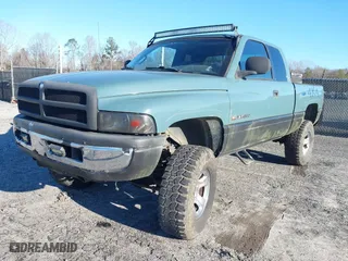 1999 Dodge Ram 1500 with VIN 3B7HF13Z7XG118165, listed as a IAAI auction lot 41385547 with 1 mi miles. Bid and sale history available at carsss.com. Image 2.