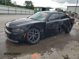2019 Dodge Charger SXT z VIN 2C3CDXBGXKH722034, wystawiony jako Copart lot #59194635 z przebiegiem 77 517 mil mil oraz Szkoda całkowita • Salvage title. Historia ofert i sprzedaży dostępna na DreamBid. Obrazek 1.