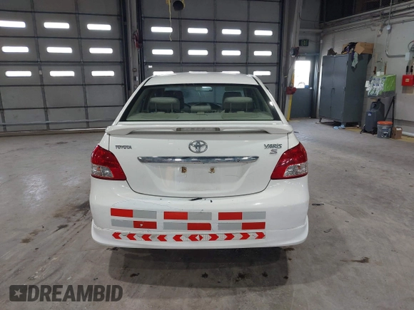 2007 Toyota Yaris with VIN JTDBT923271146058, listed as a IAAI auction lot 41877245 with 181,197 mi miles. Bid and sale history available at carsss.com. Image 16.