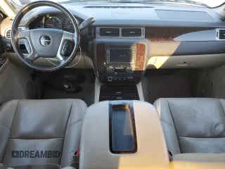 2011 GMC Yukon XL Denali with VIN 1GKS1MEF9BR171665, listed as a Copart auction lot 82228324 with 145,013 mi miles and Salvage Title. Bid and sale history available at carsss.com. Image 8.