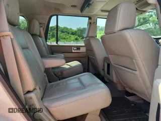 2008 Ford Expedition Limited z VIN 1FMFU205X8LA51775, wystawiony jako Copart lot #60281545 z przebiegiem 157 354 mil mil oraz Szkoda całkowita • Salvage title. Historia ofert i sprzedaży dostępna na DreamBid. Obrazek 11.