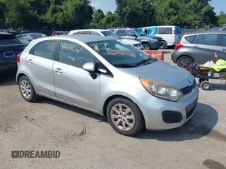2013 Kia Rio LX с VIN KNADM5A36D6108621, выставлен на аукционе IAAI как лот 42808628 с пробегом 197 299 миль миль и . История ставок и продаж доступна на DreamBid. Изображение 1.