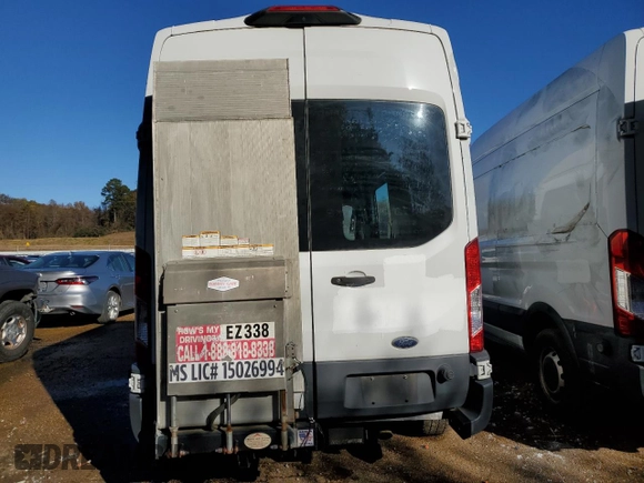 2018 Ford Transit z VIN 1FTYR2XG6JKA52990, wystawiony jako Copart lot #81602414 z przebiegiem 99 172 mil mil oraz Czysty tytuł • Clean title. Historia ofert i sprzedaży dostępna na DreamBid. Obrazek 6.
