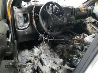 2020 GMC Sierra 3500HD AT4 z VIN 1GT49VEY9LF268615, wystawiony jako Copart lot #83497714 z przebiegiem Nie podano mil oraz Nie do naprawy. Historia ofert i sprzedaży dostępna na DreamBid. Obrazek 8.