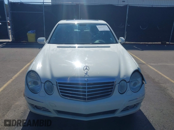 2007 Mercedes-Benz E-Class 3.5L with VIN WDBUF87X57X221918, listed as a IAAI auction lot 41618274 with 176,359 mi miles. Bid and sale history available at carsss.com. Image 12.