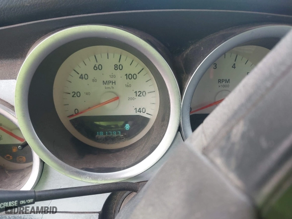 2006 Dodge Charger with VIN 2B3KA43G66H144082, listed as a IAAI auction lot 41221491 with 181,797 mi miles. Bid and sale history available at carsss.com. Image 7.