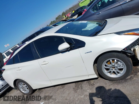 2018 Toyota Prius Two with VIN JTDKBRFU5J3076265, listed as a IAAI auction lot 41646990 with 216,021 mi miles. Bid and sale history available at carsss.com. Image 13.