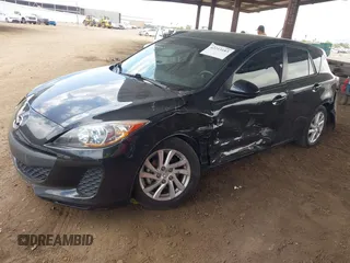 2012 Mazda 3 i Grand Touring z VIN JM1BL1M85C1608634, wystawiony jako IAAI lot #42213183 z przebiegiem 67 114 mil mil oraz . Historia ofert i sprzedaży dostępna na DreamBid. Obrazek 17.