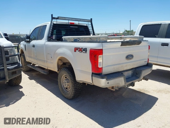 2017 Ford F-250 XLT с VIN 1FT7X2B64HED35283, выставлен на аукционе IAAI как лот 42292819 с пробегом 241 343 миль миль и . История ставок и продаж доступна на DreamBid. Изображение 3.