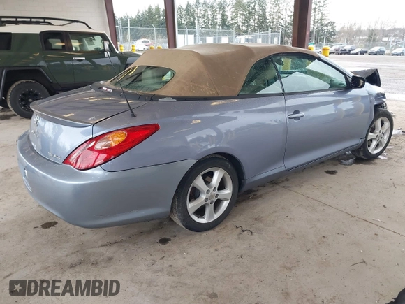 2004 Toyota Solara SE with VIN 4T1FA38P54U024301, listed as a IAAI auction lot 41504937 with 203,702 mi miles. Bid and sale history available at carsss.com. Image 4.